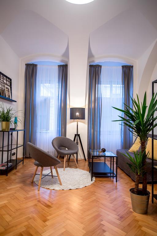 Appartamento Friday Songs Praga Esterno foto